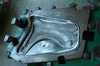 車體模具及油壓成型樣品